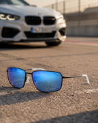BMW Motorsport — Lunettes de Soleil Métal Noir Verres Miroir Bleu (vue 3) — BMW Motorsport | View Optik