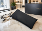 Pochette en PU Noir - Housse Lunettes Simili-Cuir Robuste Elegante (vue 3) — View Optik | View Optik